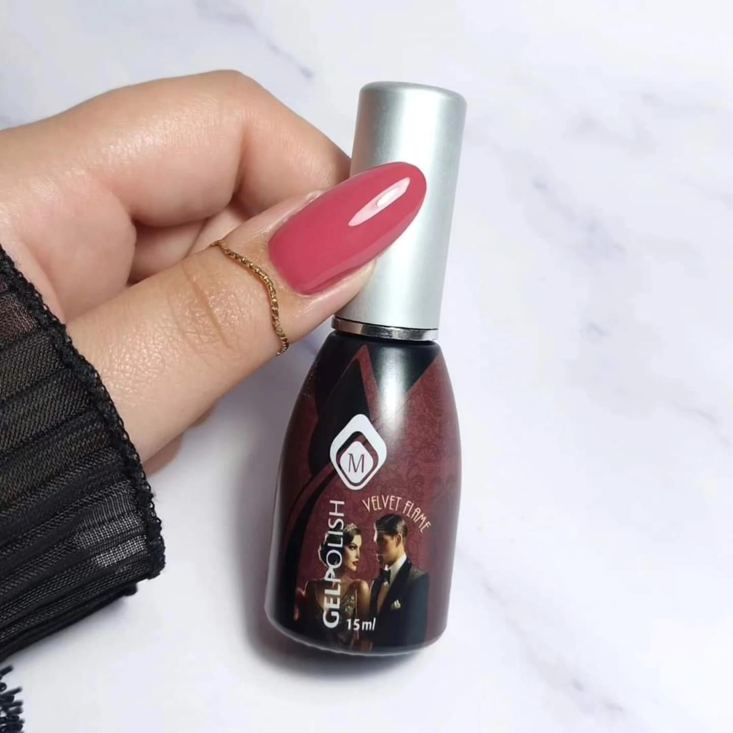 103595 Gelpolish Velvet Flame 15ml (free of TPO)