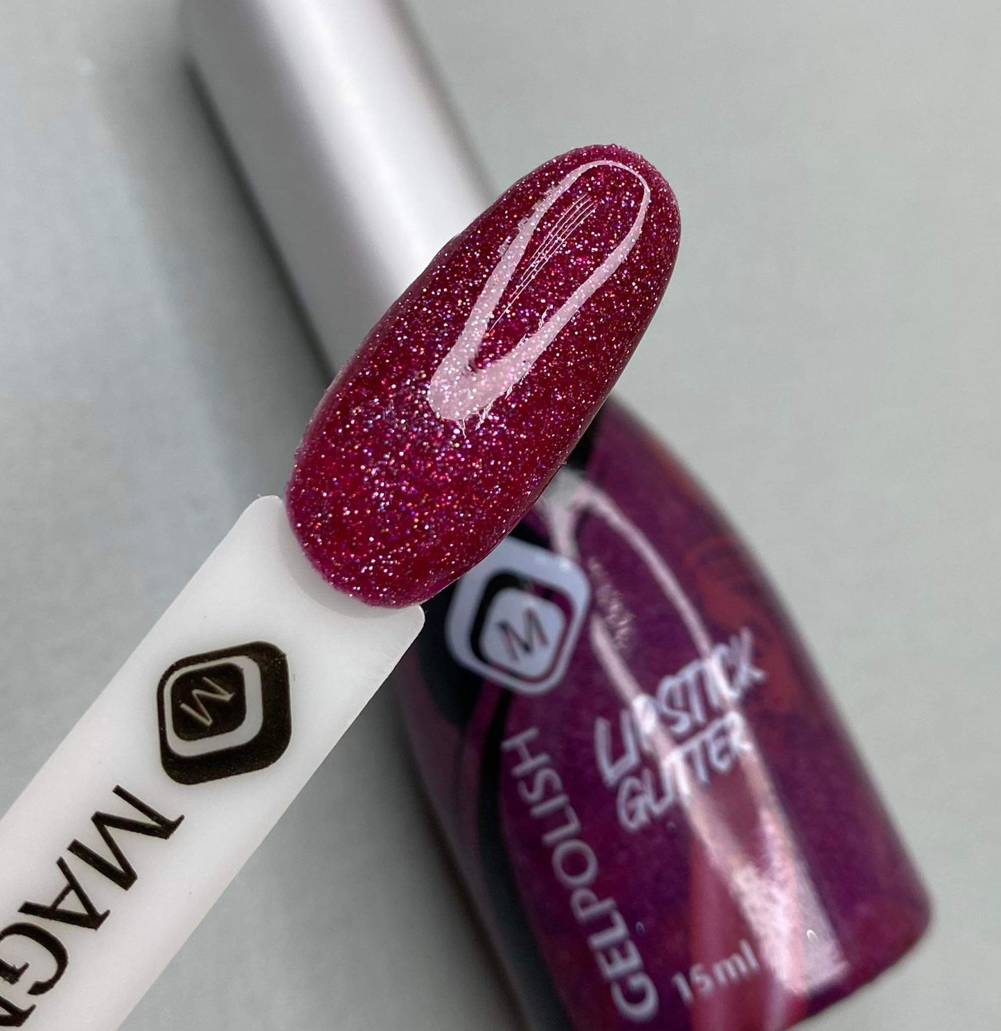 103541 Gelpolish Lipstick Glitter 15ml (free of TPO)