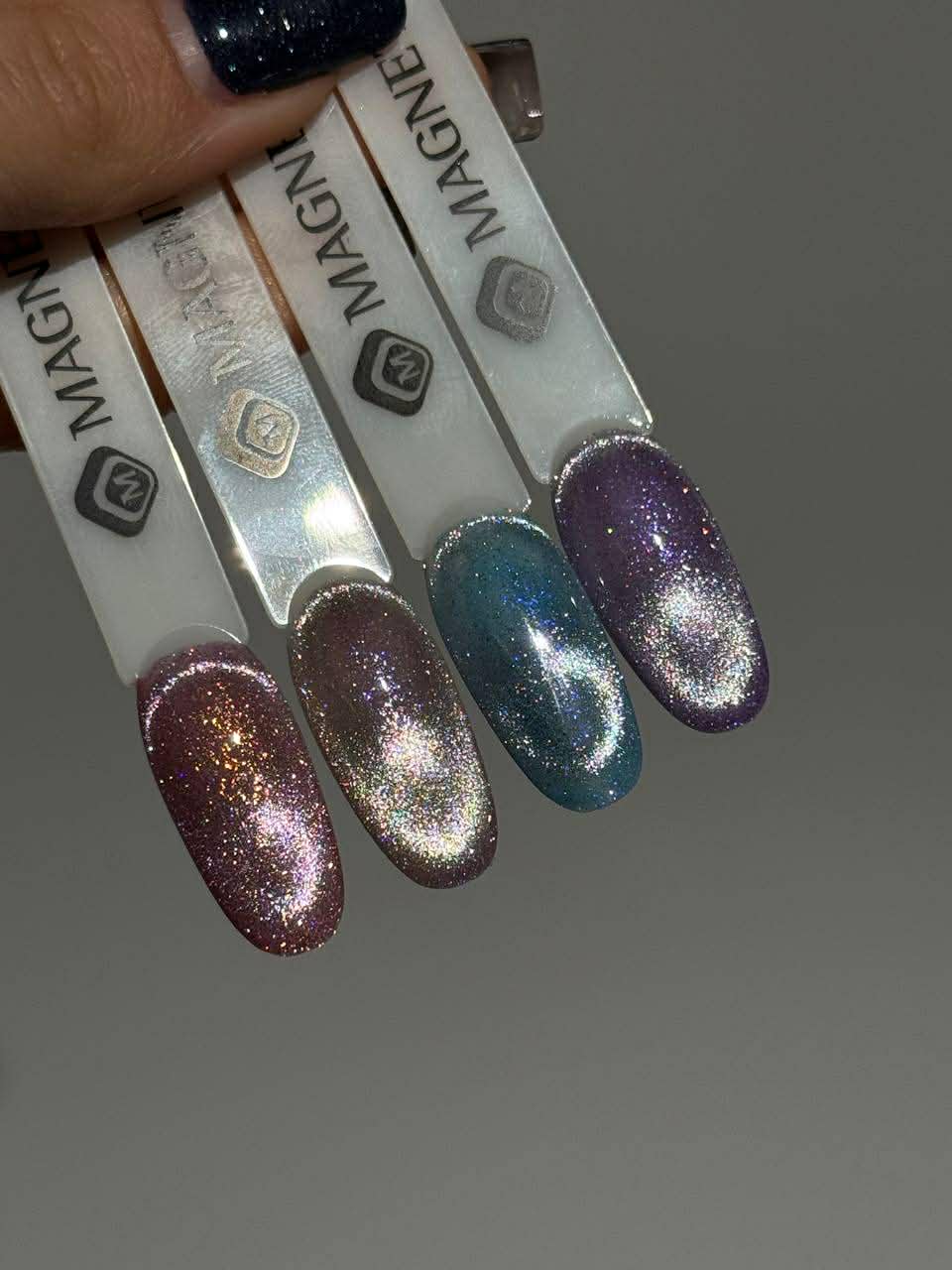 600095  Gelpolish Cat Eye 8 - 7ml