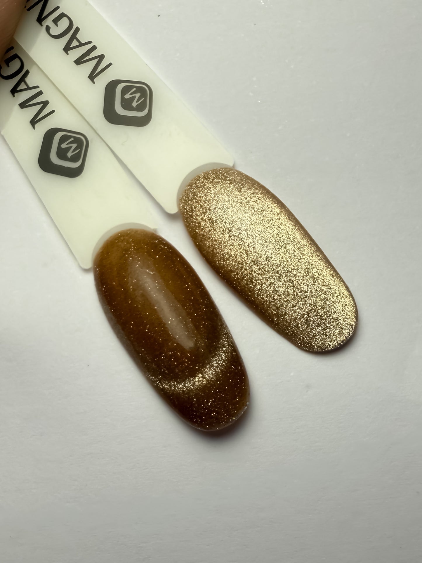 600073  Gelpolish Cat Eye 3 - 7ml