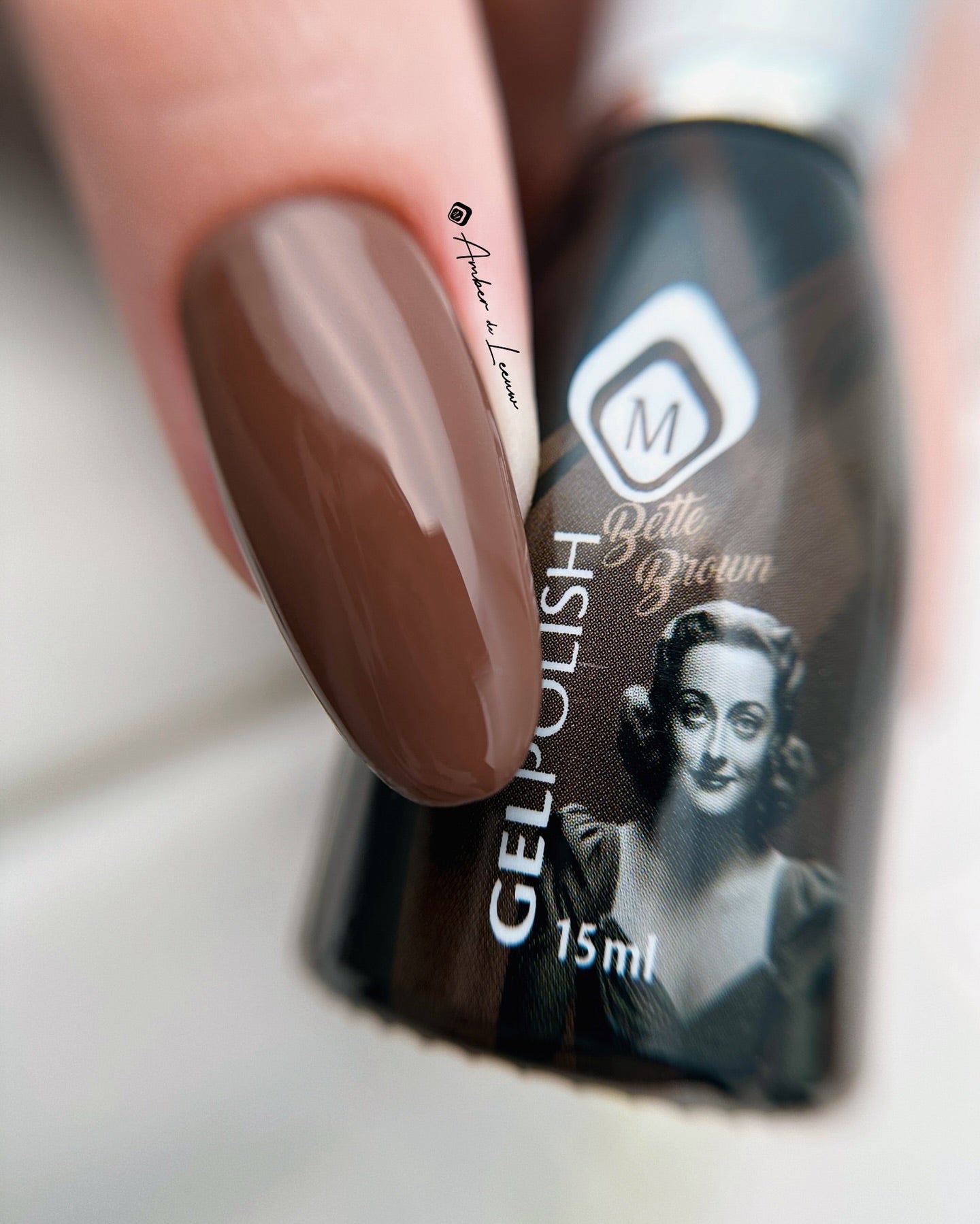 103604 Gelpolish Bette Brown 15ml (free of TPO)