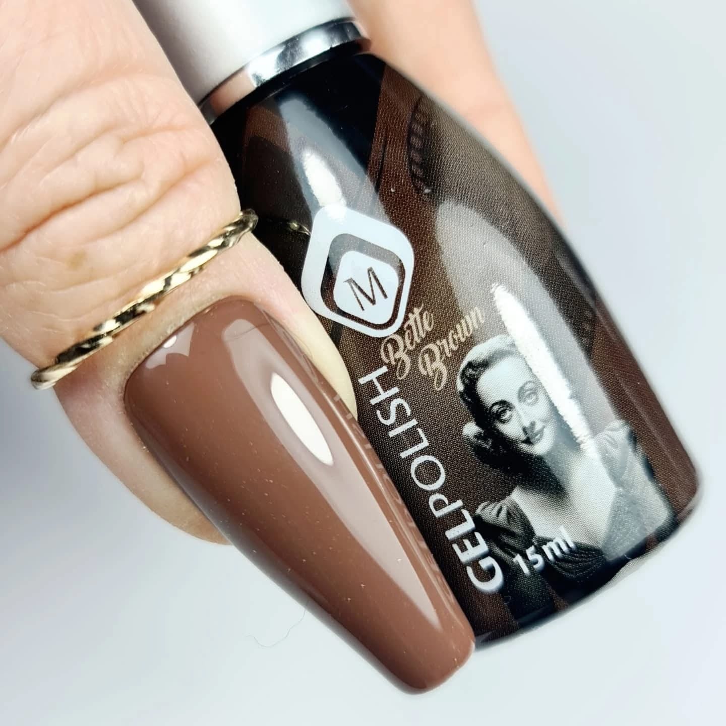 103604 Gelpolish Bette Brown 15ml (free of TPO)