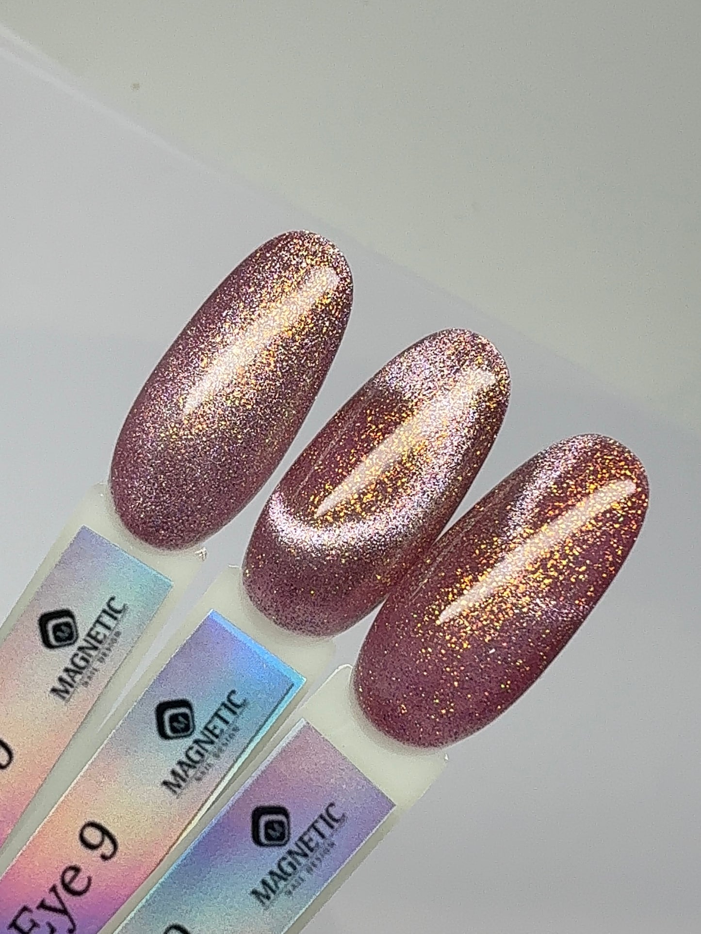 600096  Gelpolish Cat Eye 9 - 7ml