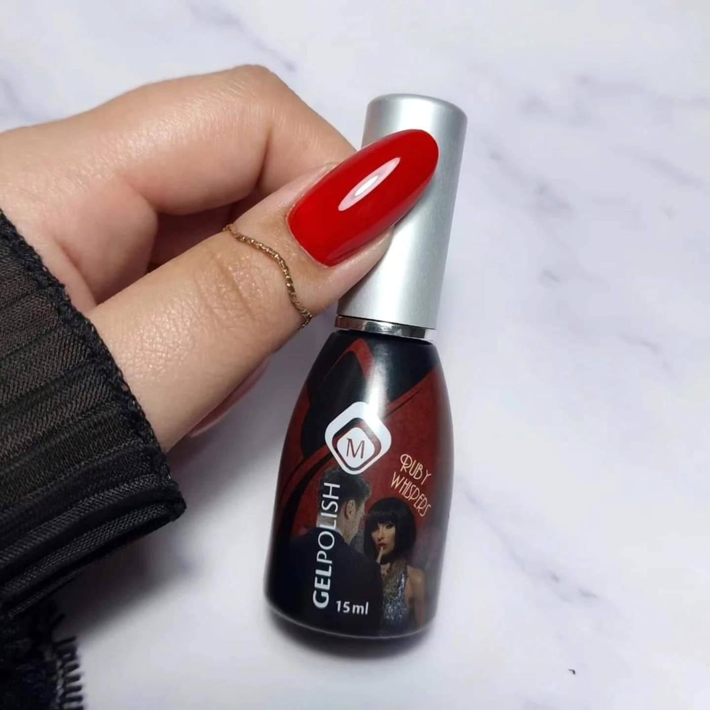 103594 Gelpolish Ruby Whispers 15ml (free of TPO)