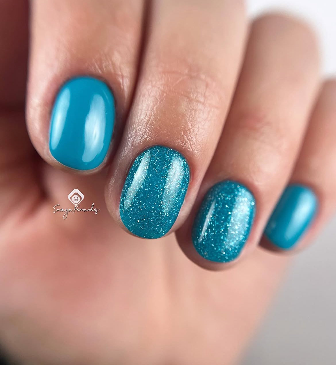 1033580 Gelpolish Teal Tease  Glitter 15ml (free of TPO)