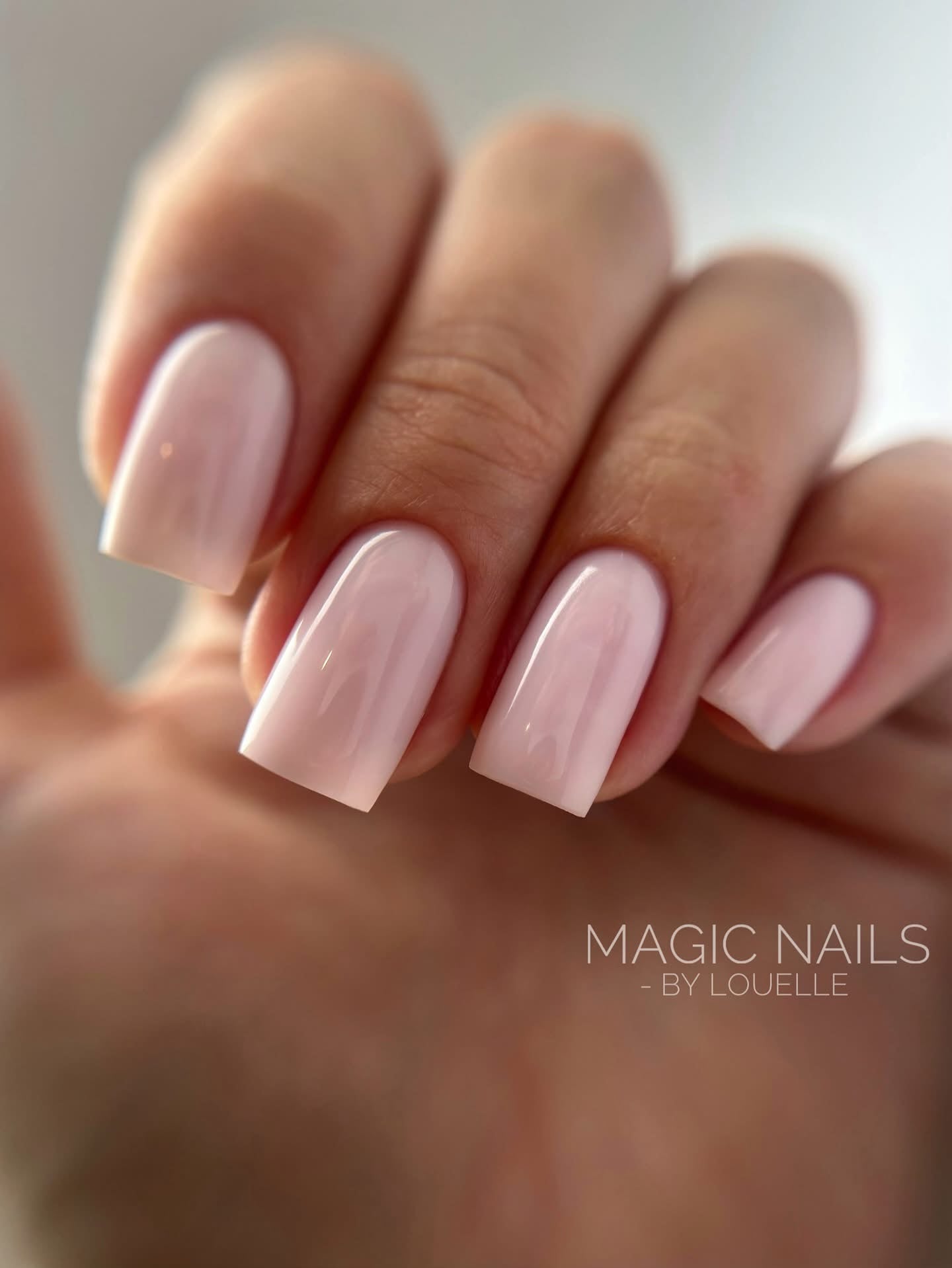 104705 Liquid Builder Gel Blossom 30g