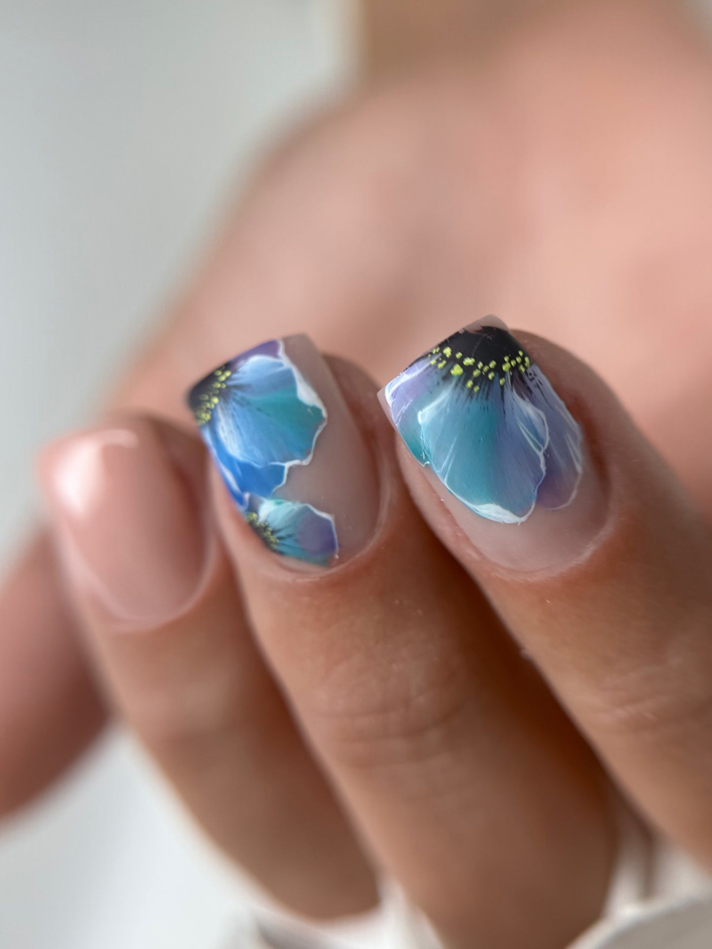 ONLINE Gel Flowers - realistic flowers painting course