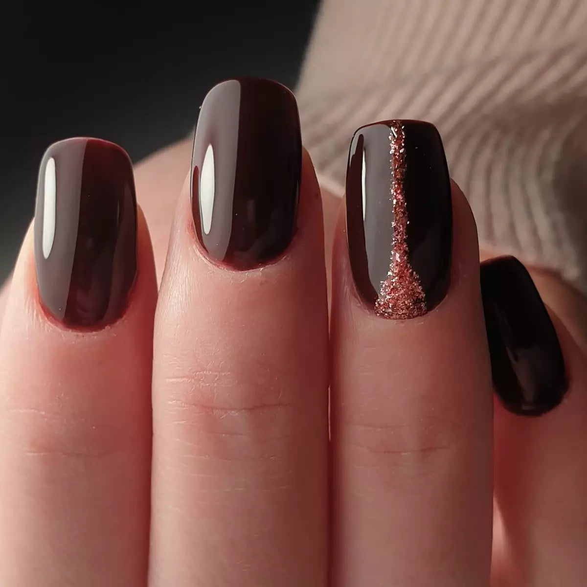 103480 Gelpolish Colombina 15ml (free of TPO)