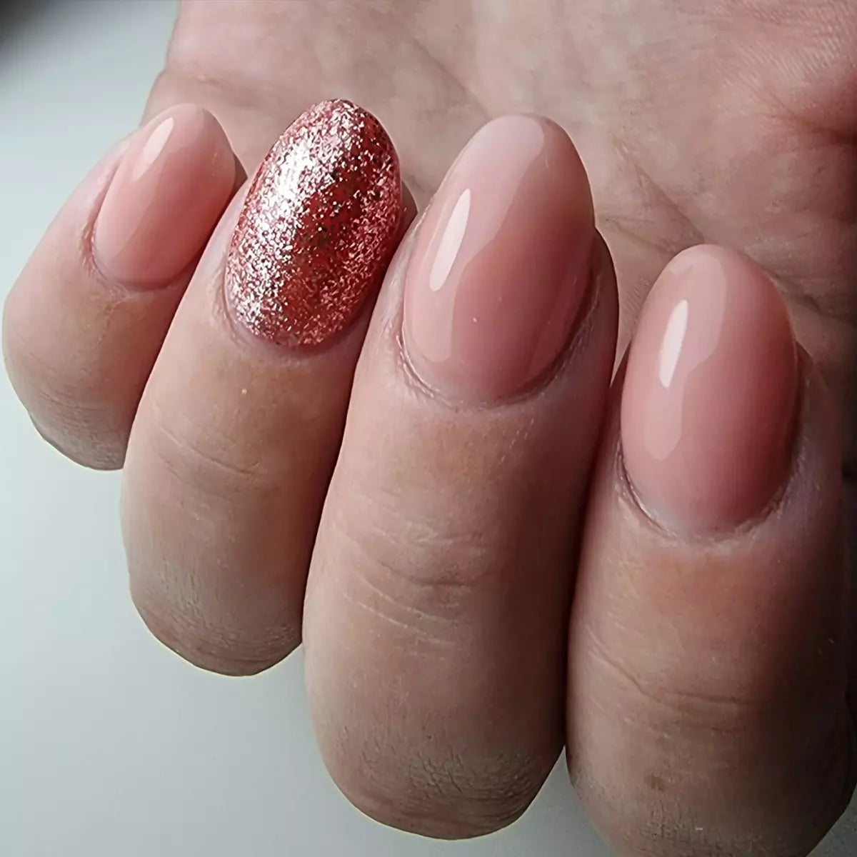 103480 Gelpolish Colombina 15ml (free of TPO)