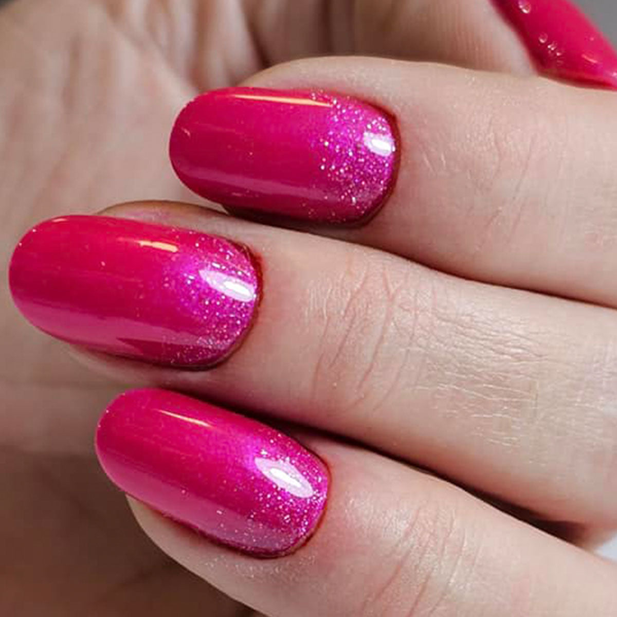 103549  Gelpolish I Need This Lipstick Glitter 15ml (free of TPO)