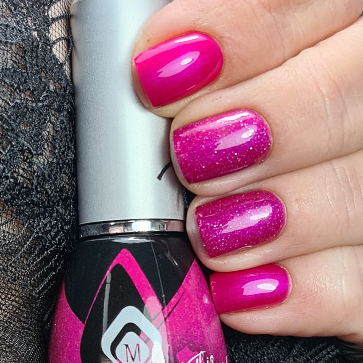 103549  Gelpolish I Need This Lipstick Glitter 15ml (free of TPO)
